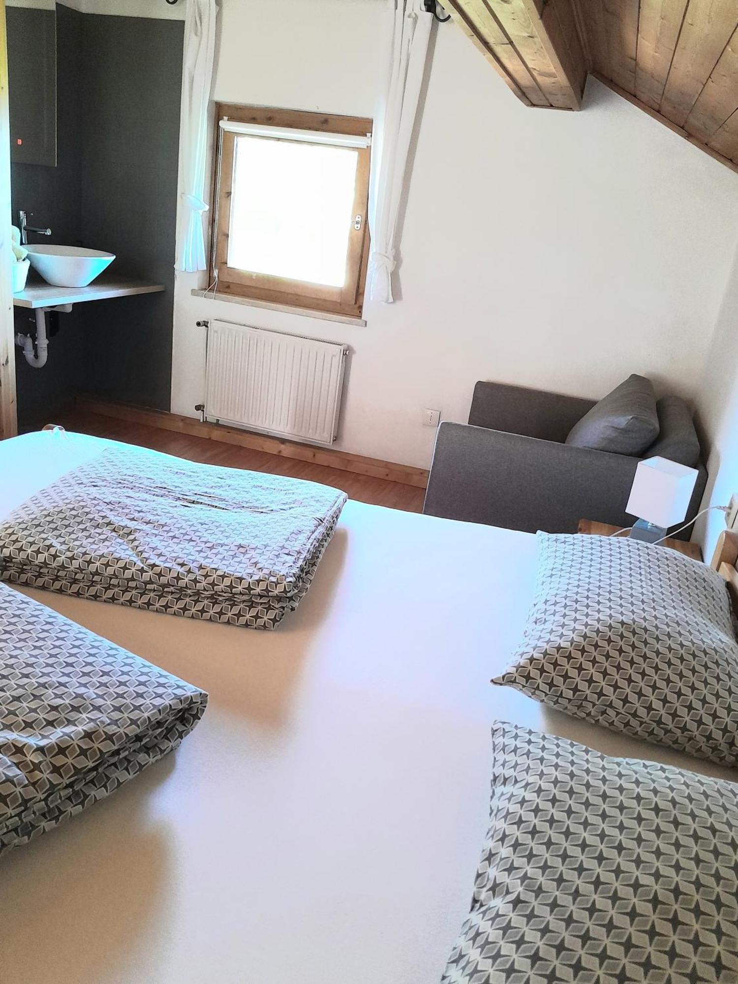 Ferienwohnung Bergblick-Schlosshof Vollan Buitenkant foto